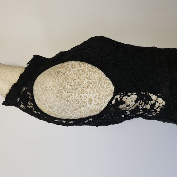 ASTR The Label Women's Size M Samantha Black Lace Sleeveless High Neck Dress - Picture 6 of 15